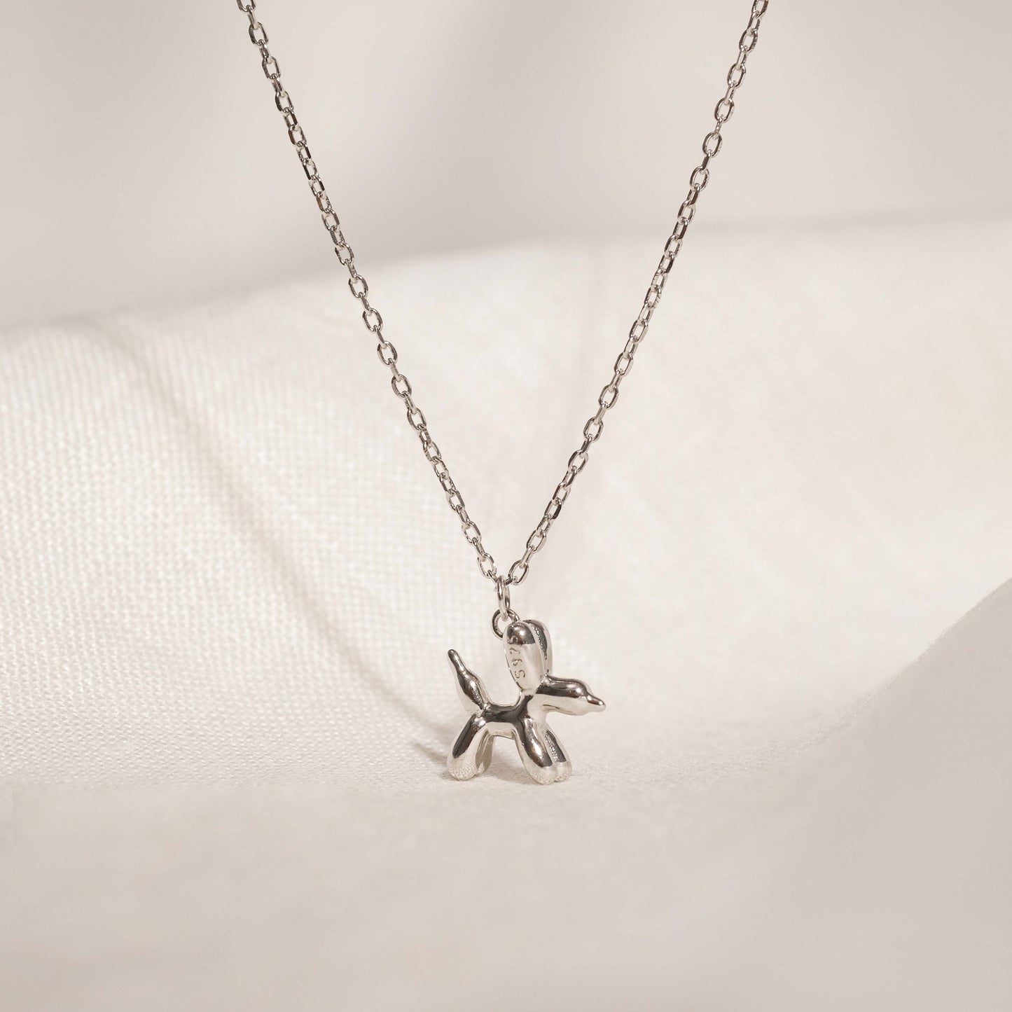 gid://shopify/Product/7171828023385