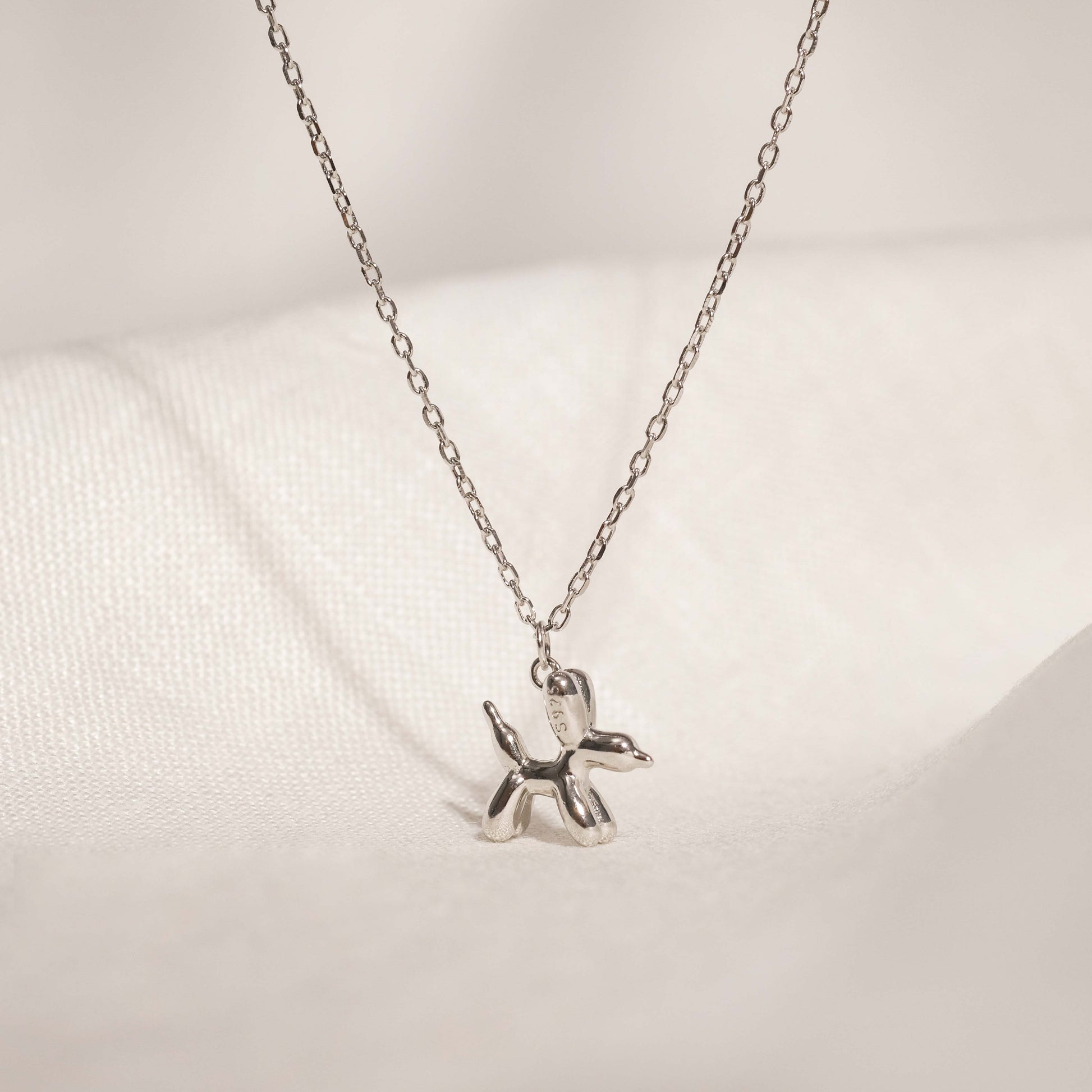 gid://shopify/Product/7171828023385