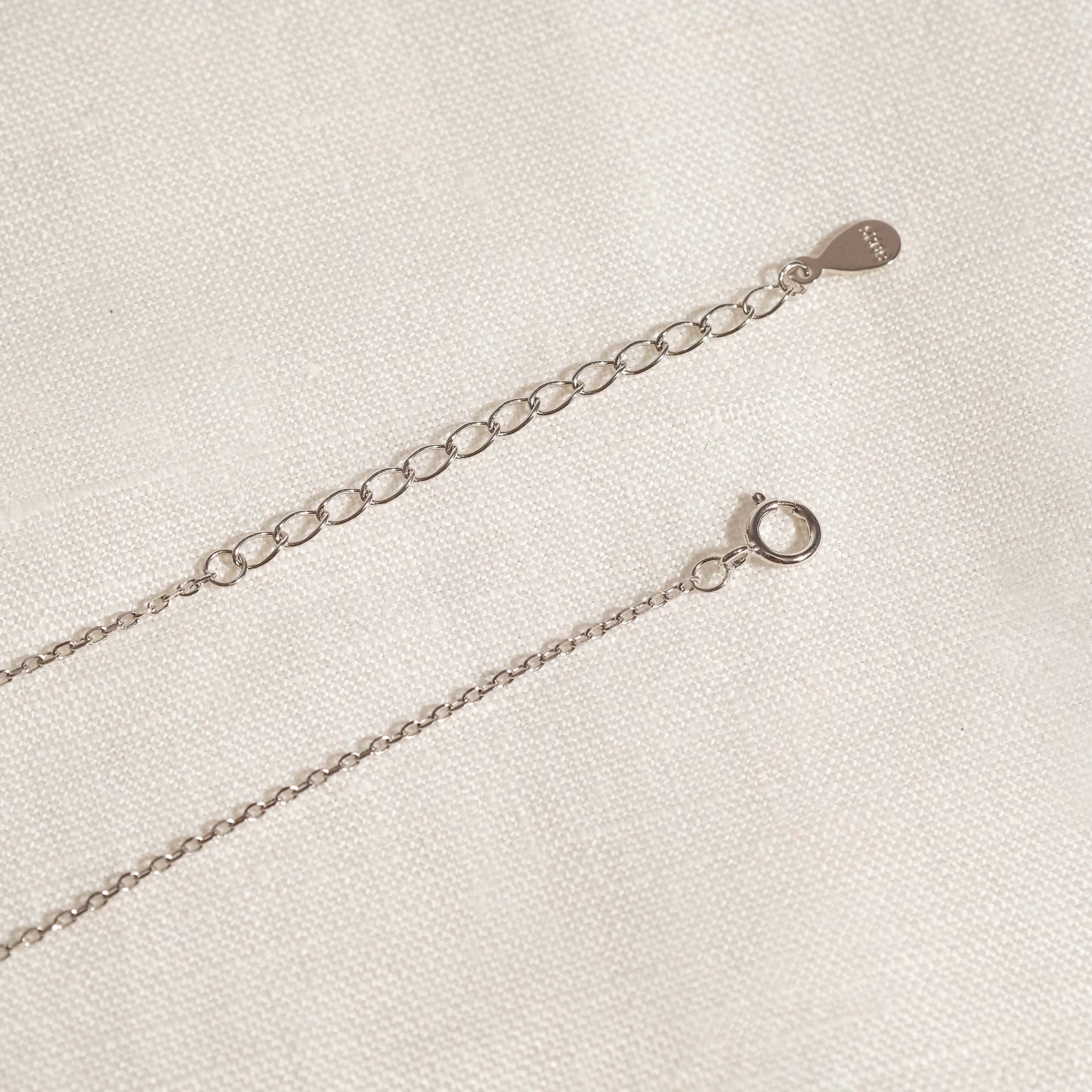 Chin Necklace (925 Sterling Silver)