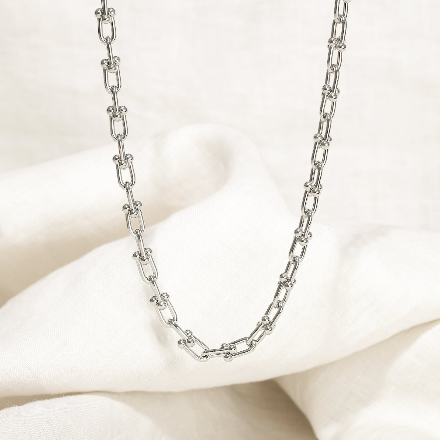 Haru Medium Necklace (Silver Brass)